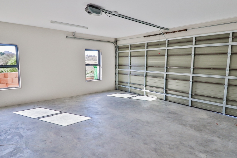 3 Bedroom Property for Sale in Shark Bay Estate Western Cape